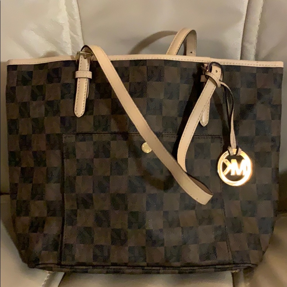 Michael Kors tote bag.